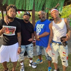 Meet your Posher, Harold